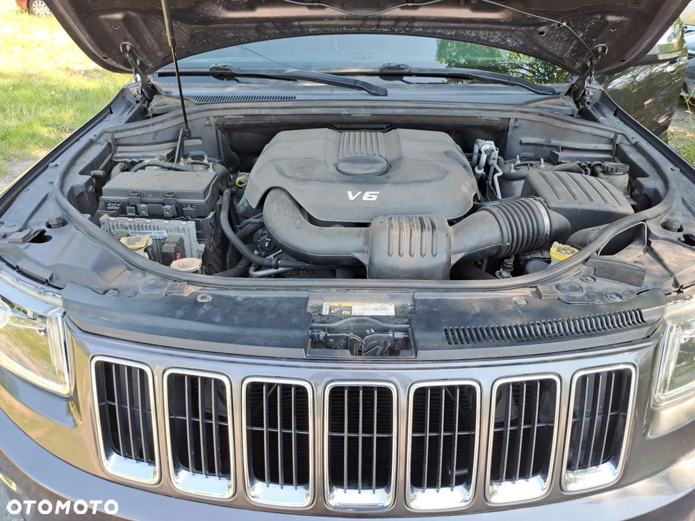 Jeep Grand Cherokee - 19