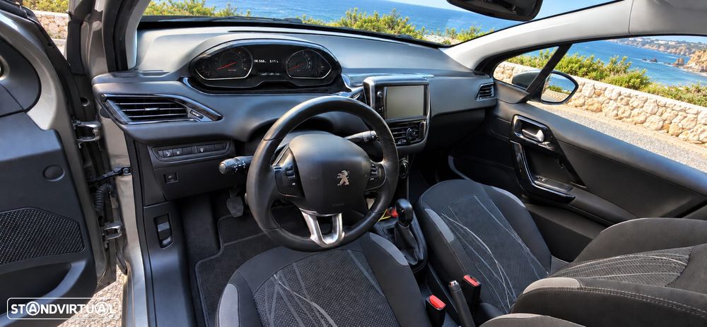 Peugeot 208 1.4 HDi - 8
