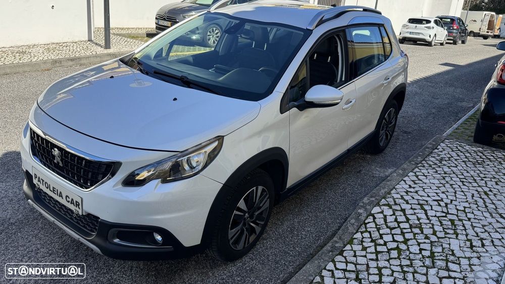 Peugeot 2008 1.2 PureTech Allure EAT6 - 1