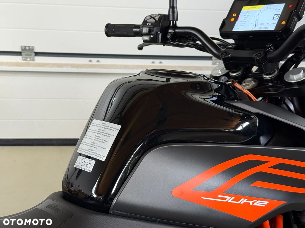 KTM Duke 125 - 26