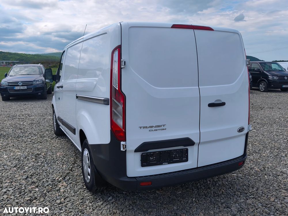 Ford Transit Custom - 10