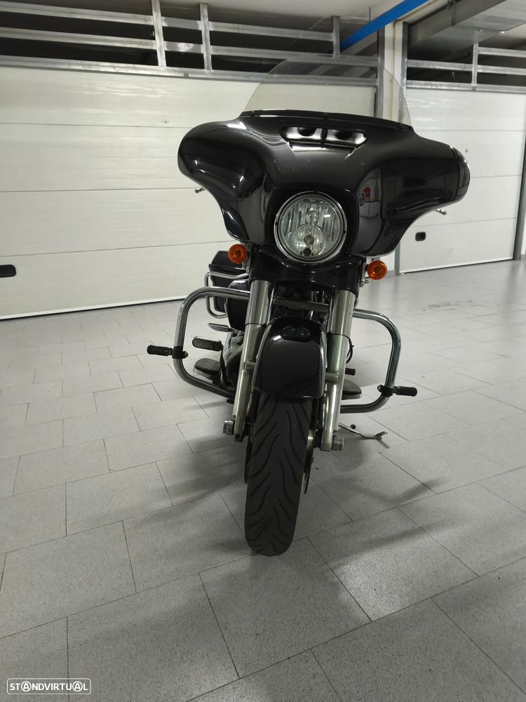 Harley-Davidson FLHXS Street Glide Special - 1