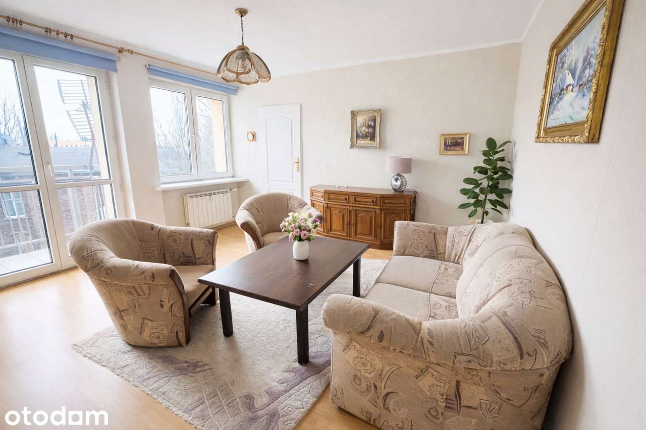 3 pokoje przy DTŚ/ balkon / niski blok
