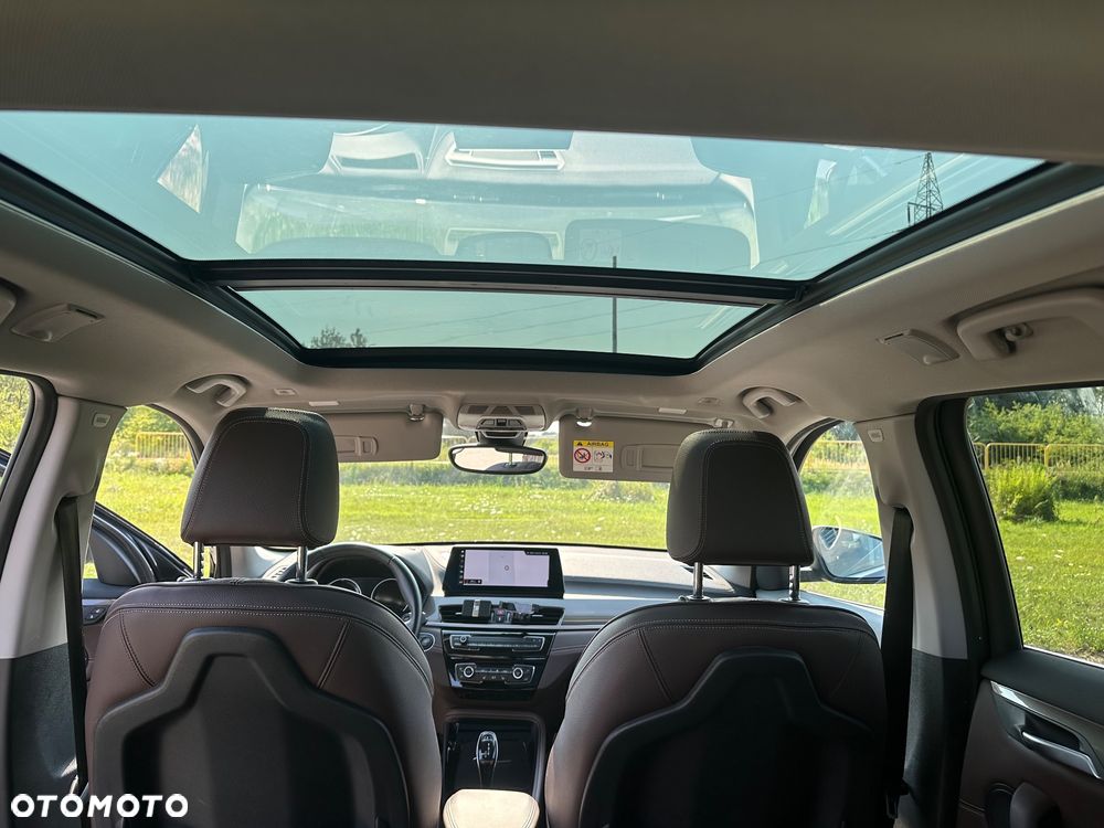 BMW X1 xDrive18d xLine - 12