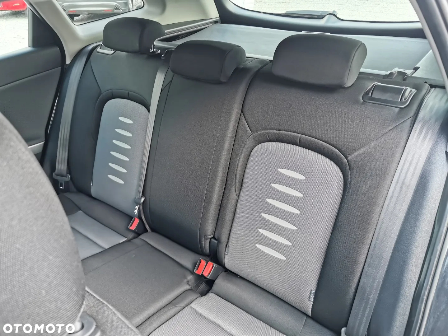 Kia Ceed - 14