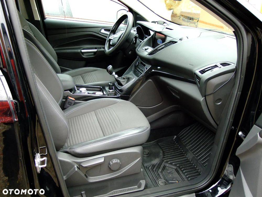 Ford Kuga 1.5 EcoBoost FWD Titanium ASS GPF - 14