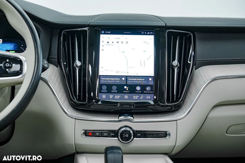 Volvo XC 60 T6 AWD Recharge Geartronic Inscription - 33