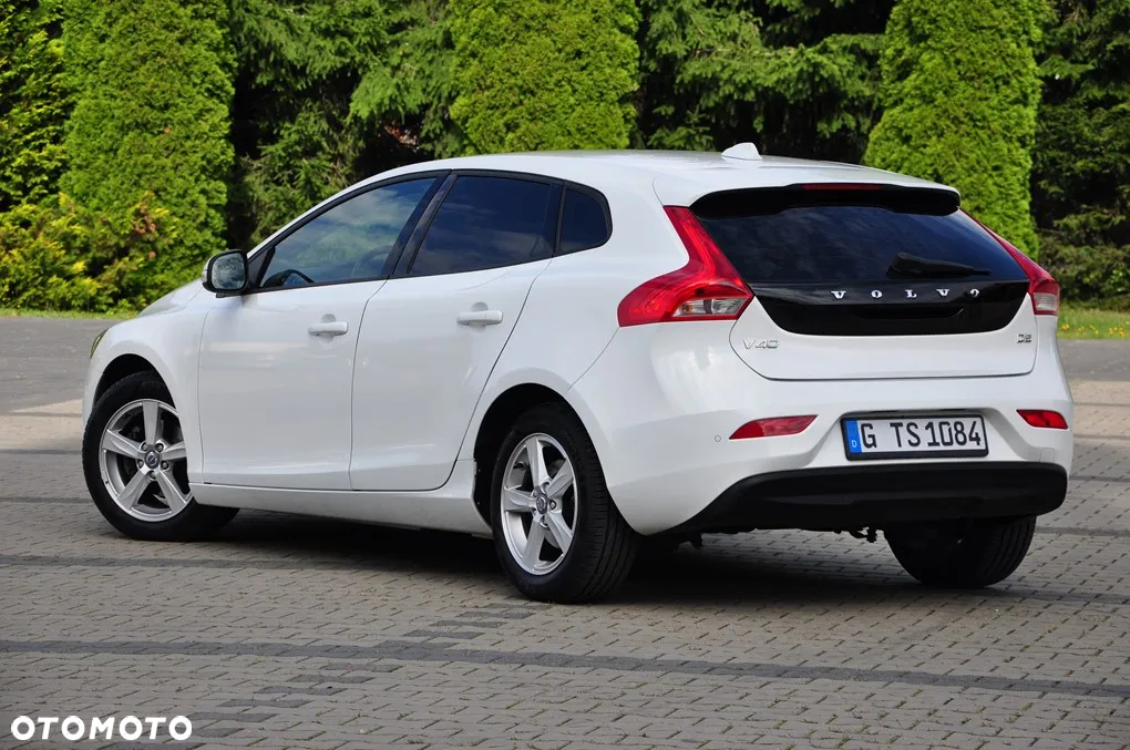 Volvo V40 D2 Momentum - 22