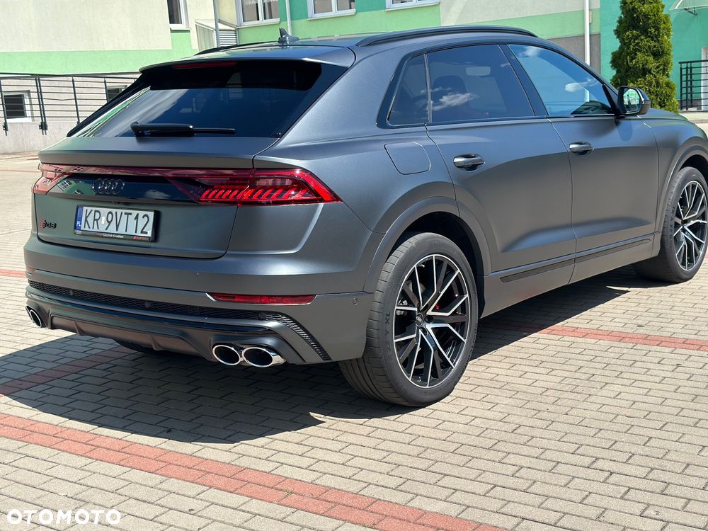 Audi SQ8 - 9