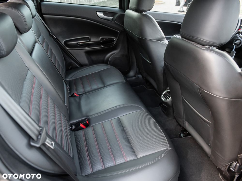 Alfa Romeo Giulietta 1.4 TB 16V Multiair TCT Sport - 32
