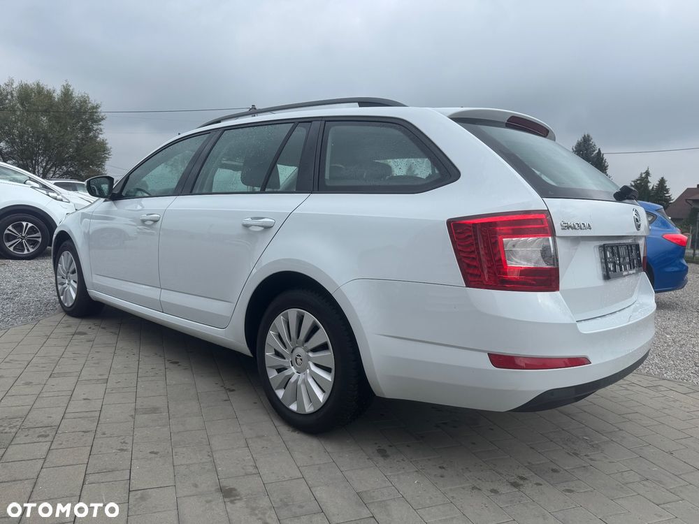 Skoda Octavia 1.6 TDI Solution - 10