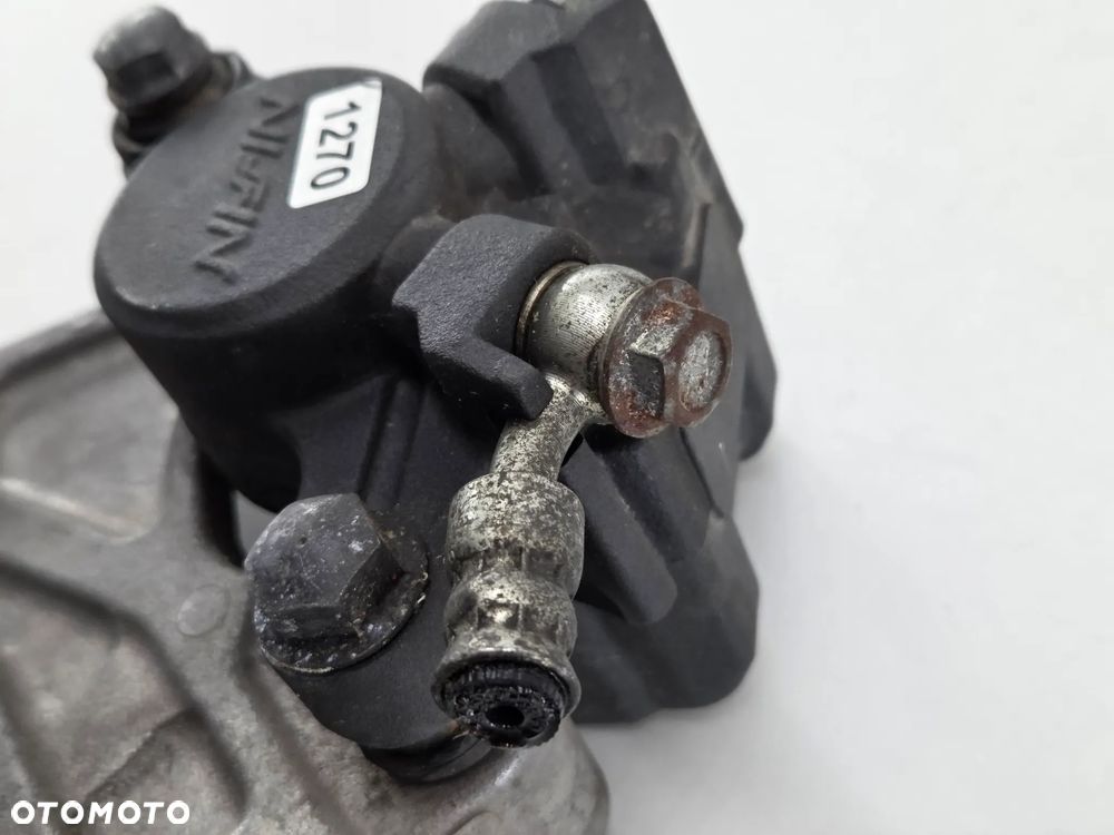 SUZUKI GW 250 INAZUMA ZACISK HAMULCA TYŁ - 2