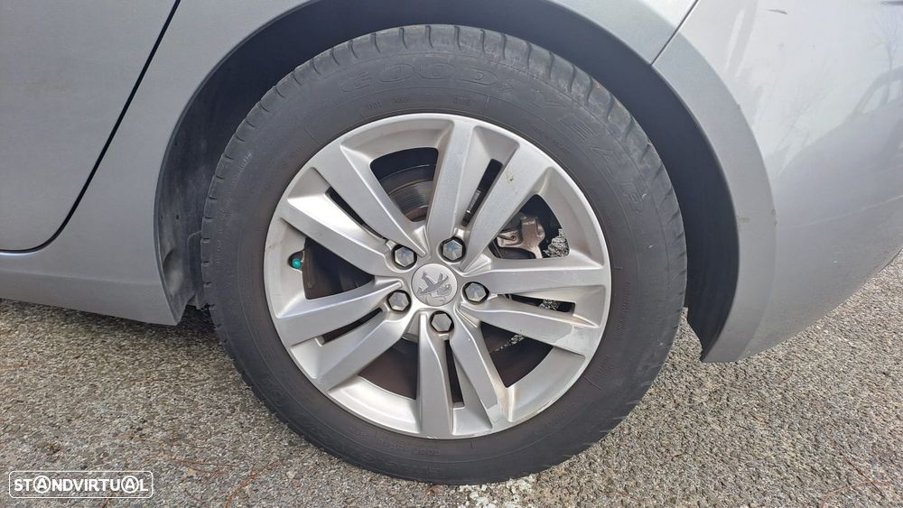 Peugeot 308 1.6 HDi Active - 8