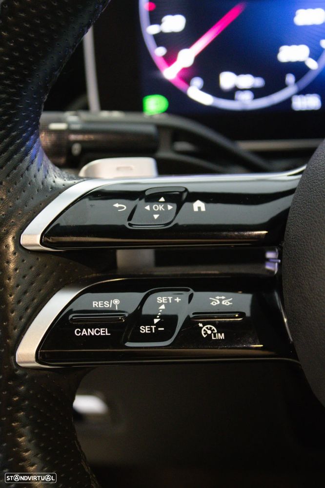 Mercedes-Benz C 300 e T 9G-TRONIC AMG Line - 18