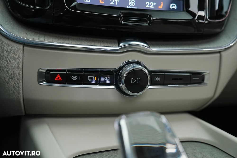 Volvo XC 60 Recharge T6 Twin Engine eAWD Inscription Expression - 34