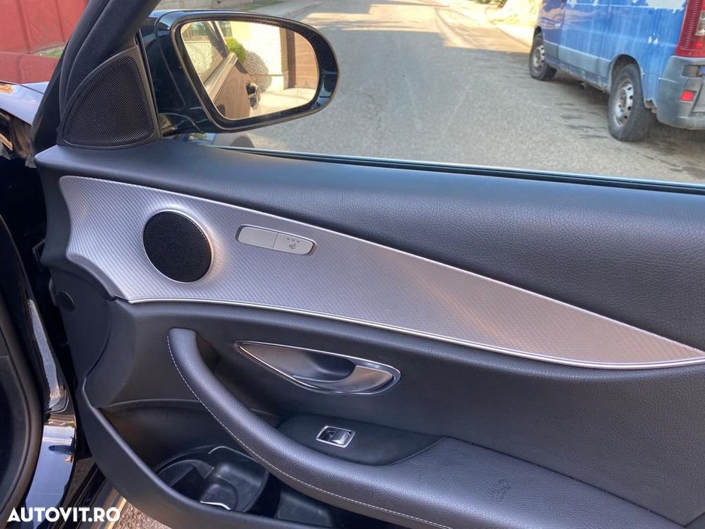 Mercedes-Benz E 220 d 4Matic All-Terrain 9G-TRONIC Exclusive - 12