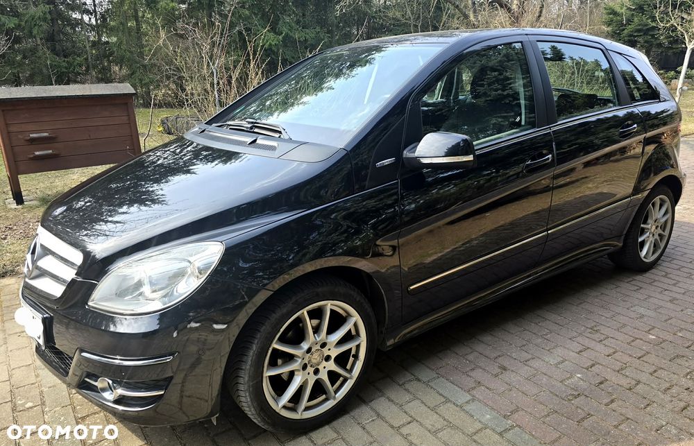 Mercedes-Benz Klasa B 180 - 1