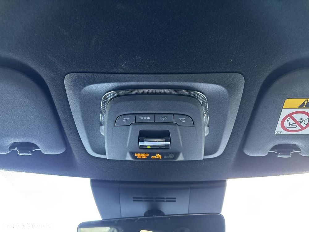 Toyota Corolla Cross - 25