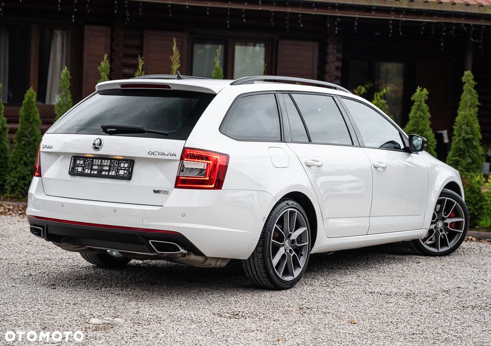 Skoda Octavia 2.0 TSI RS DSG - 13