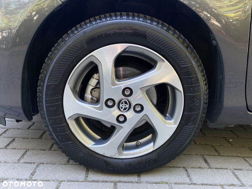Toyota Yaris 1.33 Active EU6 - 27