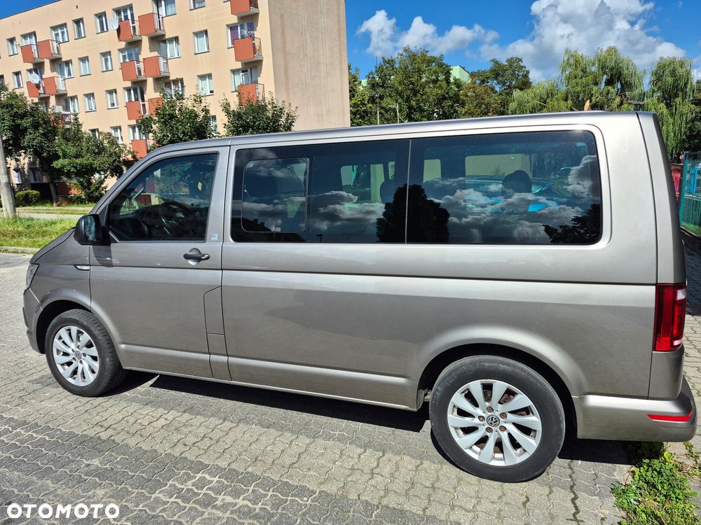 Volkswagen Multivan - 2
