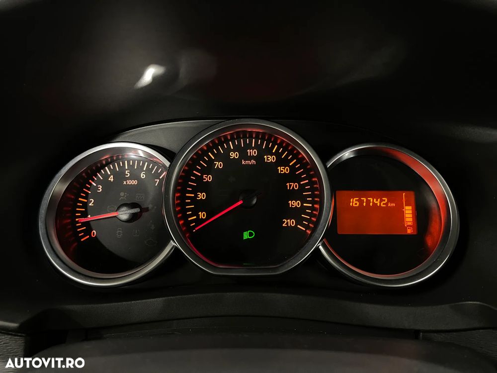 Dacia Lodgy TCe 130 GPF Stepway - 21