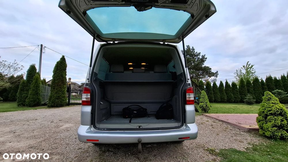 Volkswagen Multivan - 18