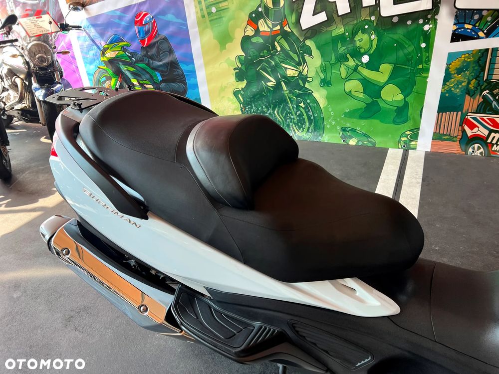 Suzuki Burgman - 7