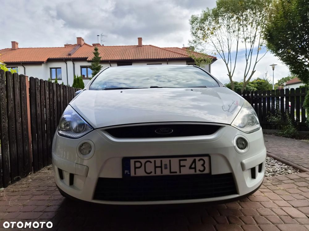 Ford S-Max - 34