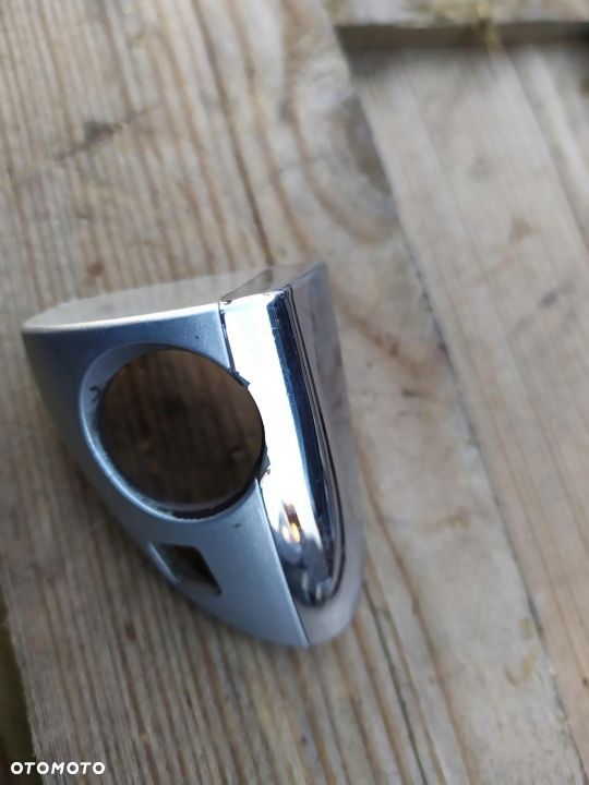 MERCEDES W211 E-KLASA ZAŚLEPKA WKŁADKI KLAMKI 775 - 7