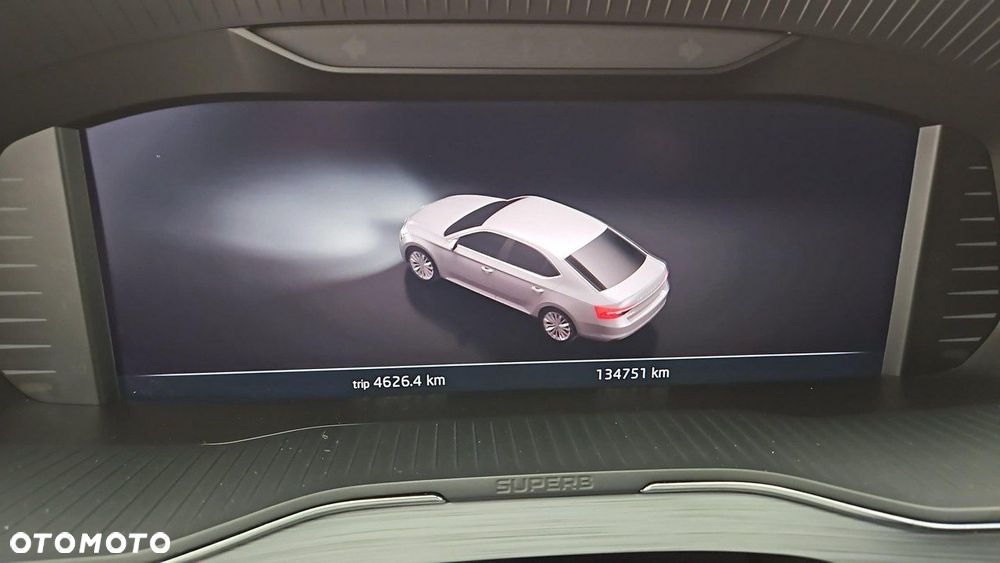Skoda Superb 1.5 TSI Ambition - 14