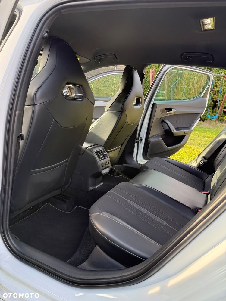 Cupra Leon 2.0 TSI DSG - 24