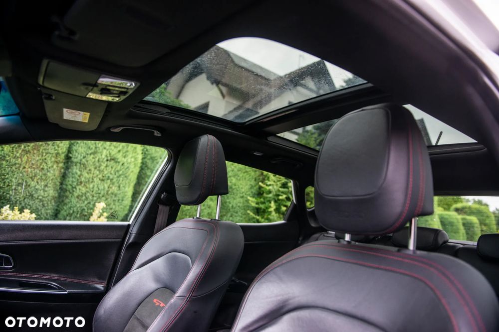Kia Ceed 1.6 T-GDI GT - 22