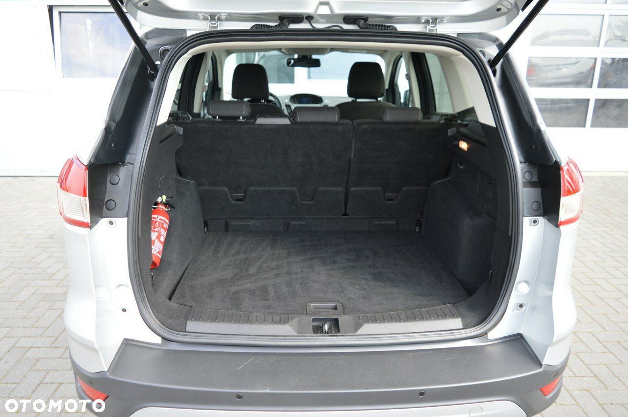 Ford Kuga - 38