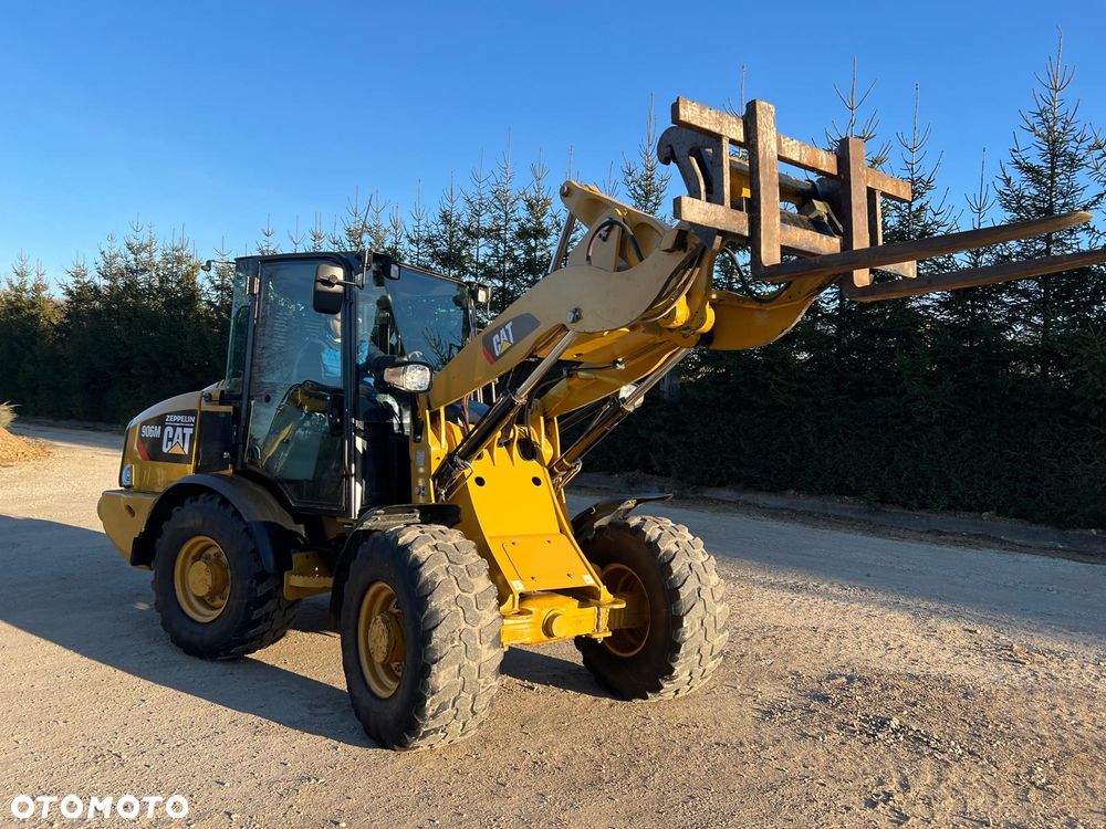 Caterpillar ŁADOWARKA CAT 906M 906 907 908 łyżka pług widły  Liebherr 506 Volvo L25 - 14