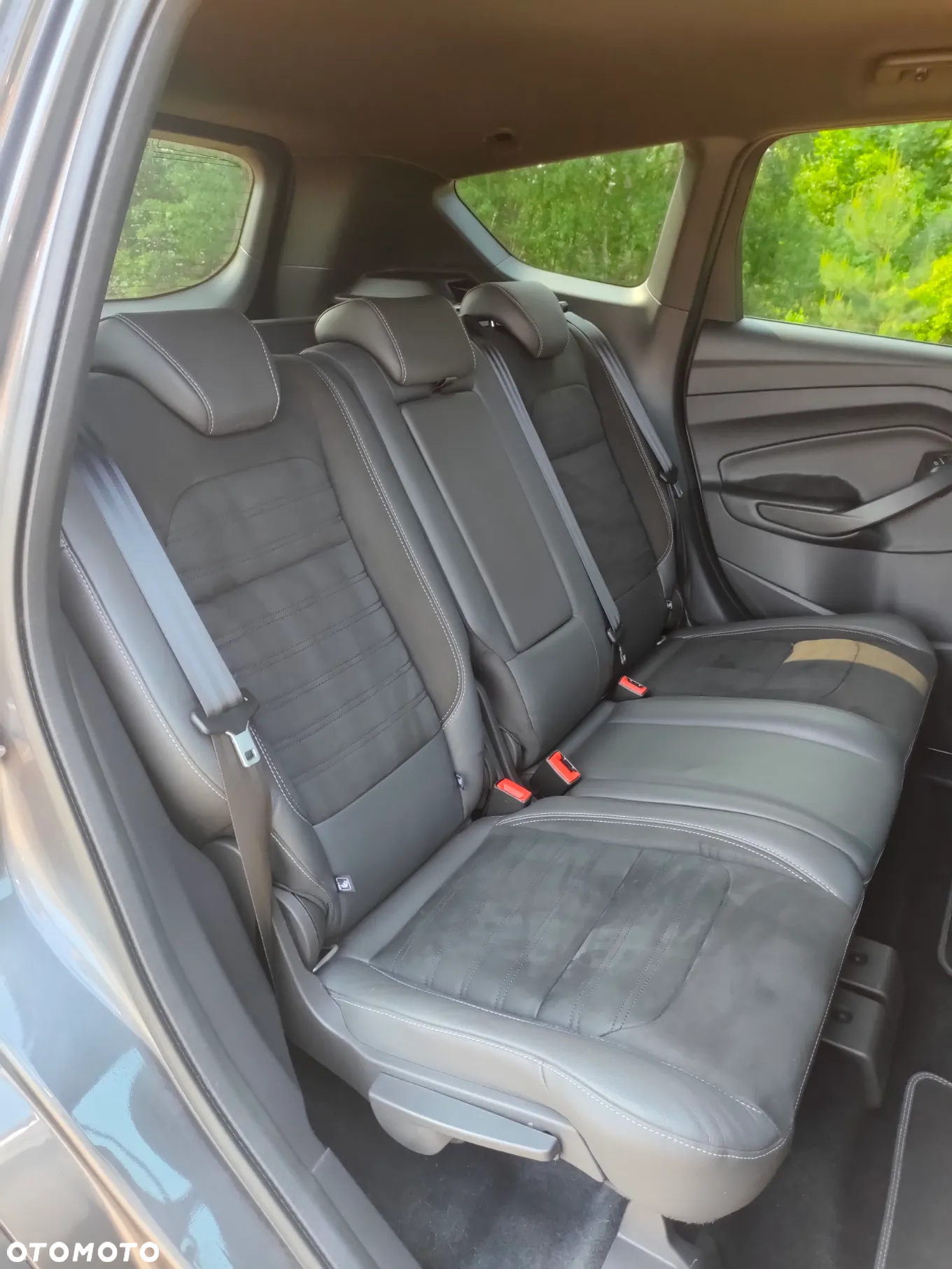 Ford Kuga 2.0 TDCi AWD ST-Line - 22