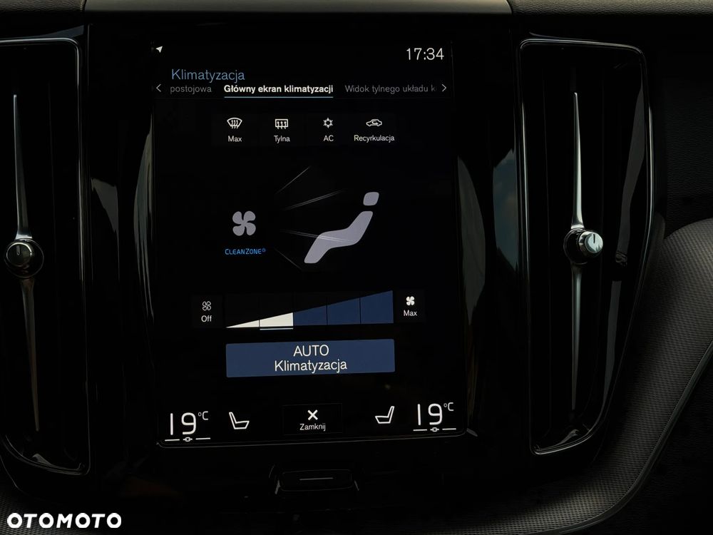 Volvo XC 60 T6 AWD Geartronic RDesign - 39