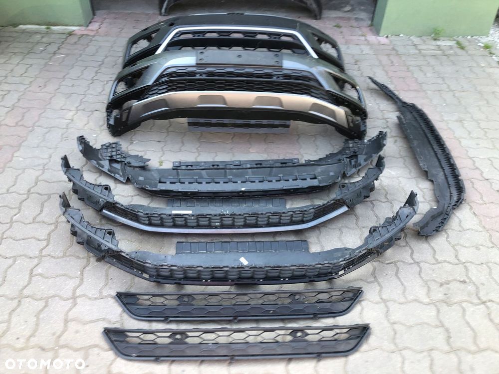 VW TIGUAN 2 5NA HOKEJ ZDERZAK GRILL INNE - 2