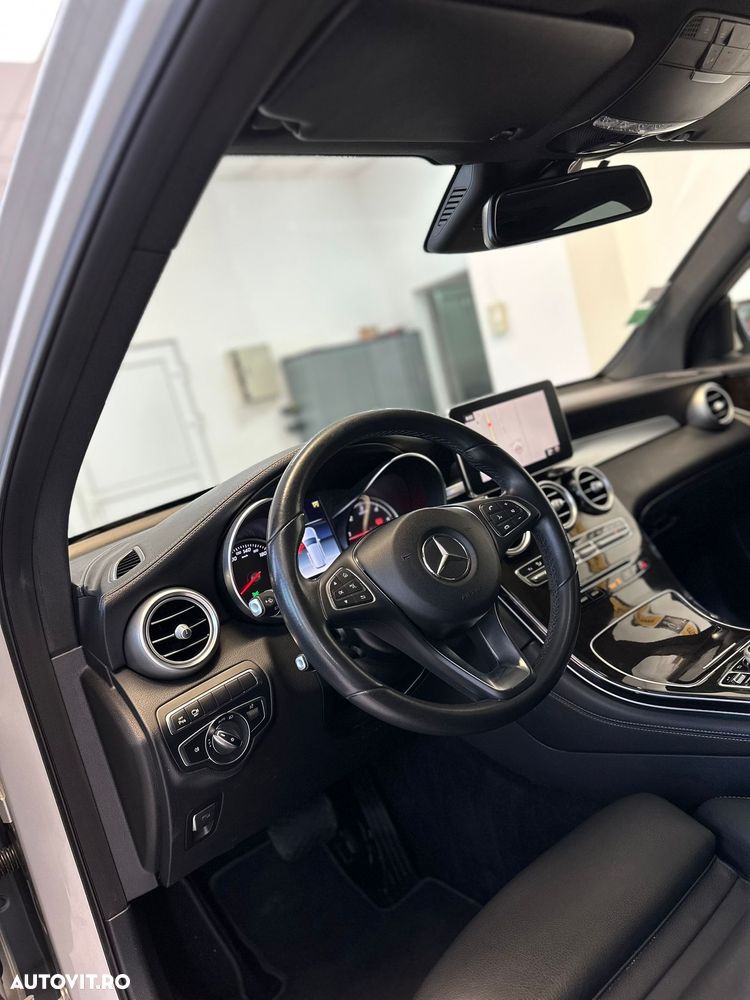 Mercedes-Benz GLC - 11