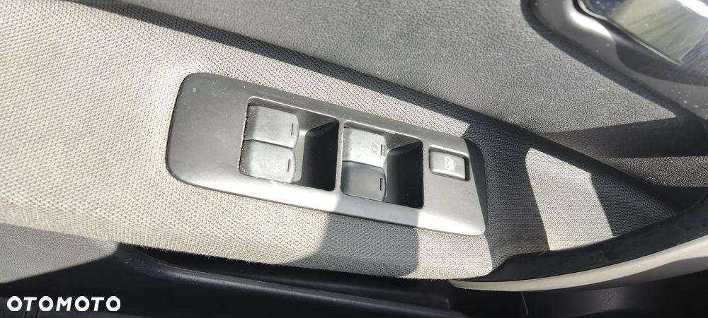 Nissan Qashqai 2.0 tekna - 18