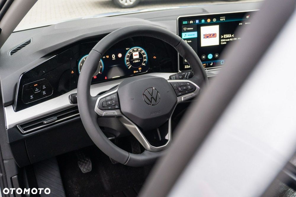 Volkswagen Golf - 11