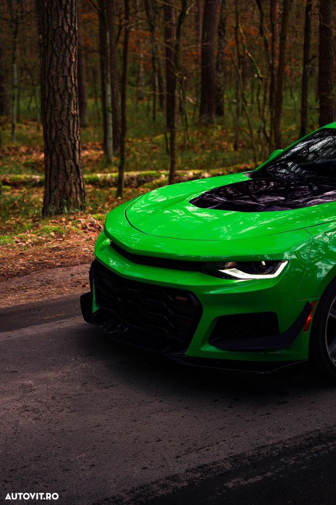 Chevrolet Camaro - 3