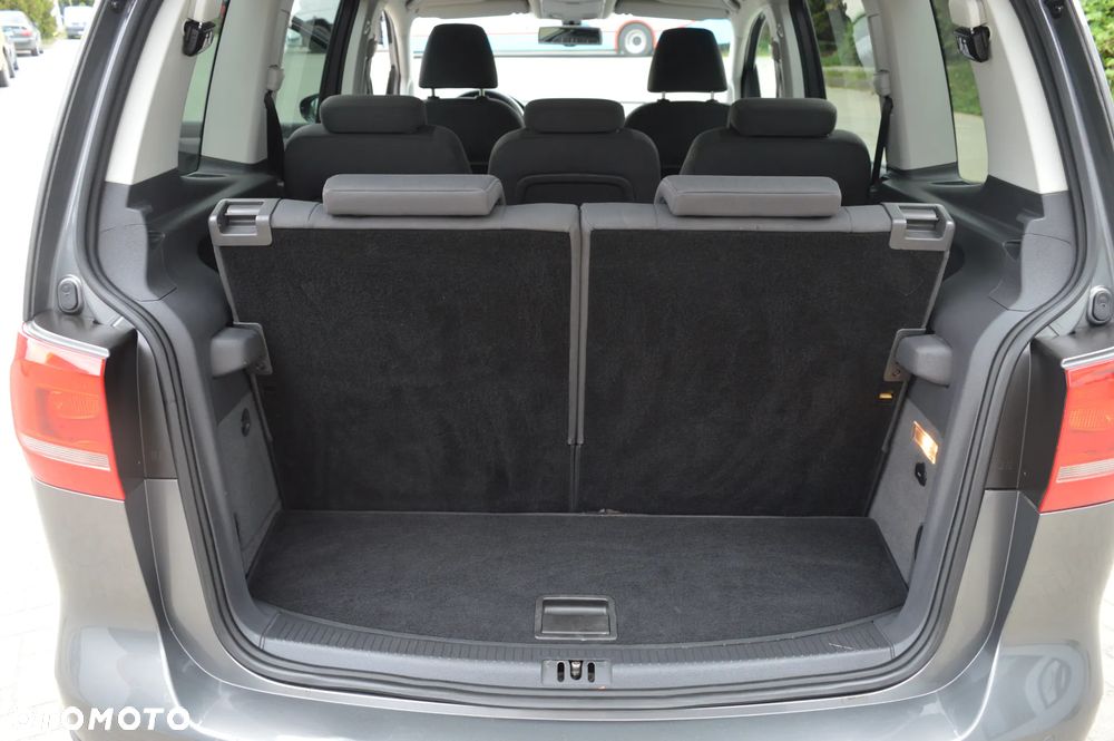 Volkswagen Touran 1.6 TDI DPF Cross - 12