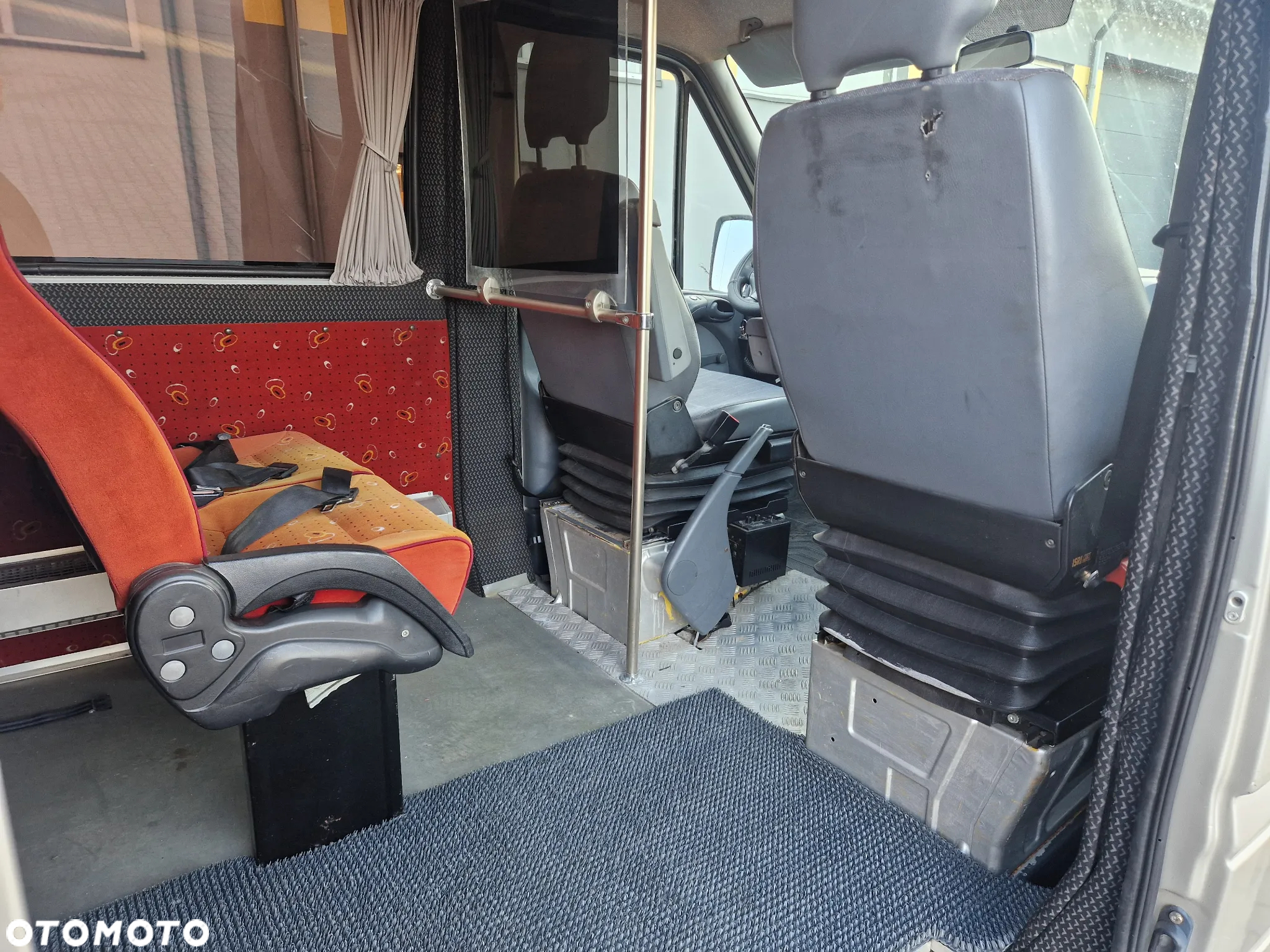 Mercedes-Benz Sprinter - 7