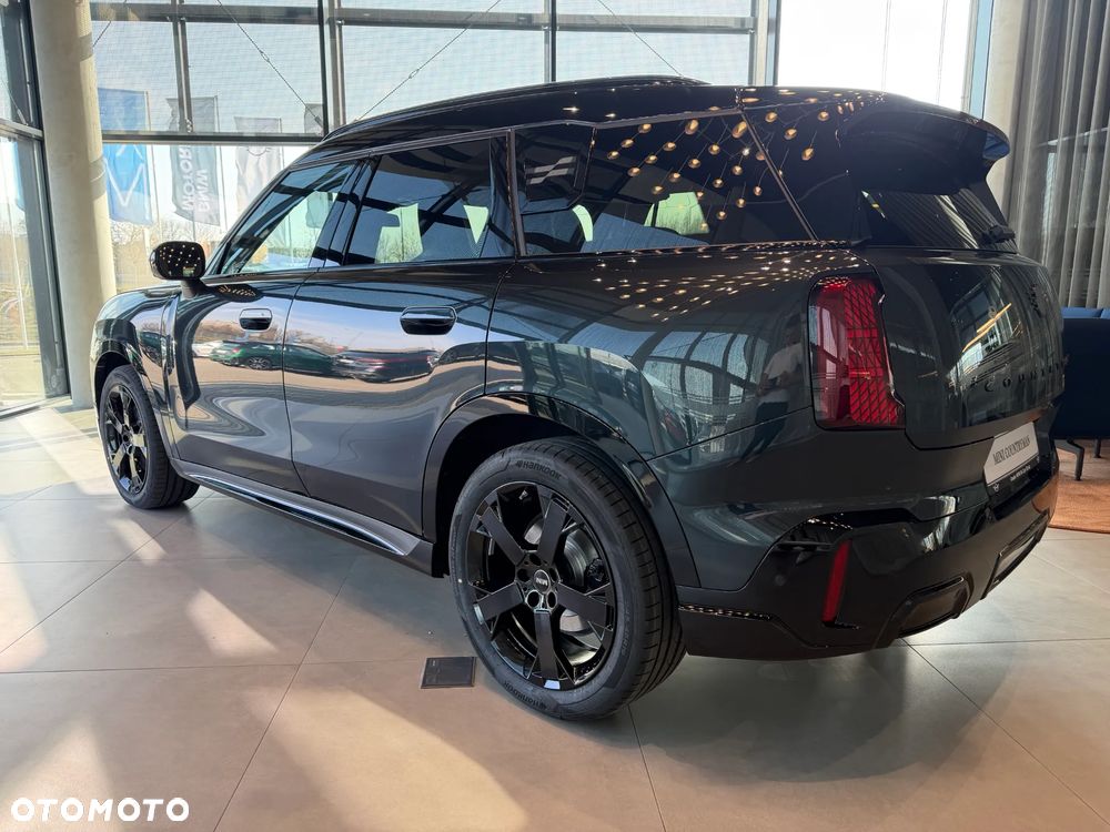 MINI Countryman C John Cooper Works Trim - 8