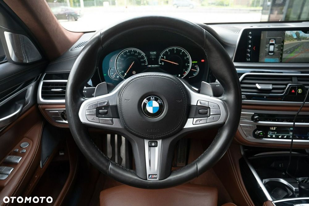 BMW Seria 7 M760Li xDrive - 20