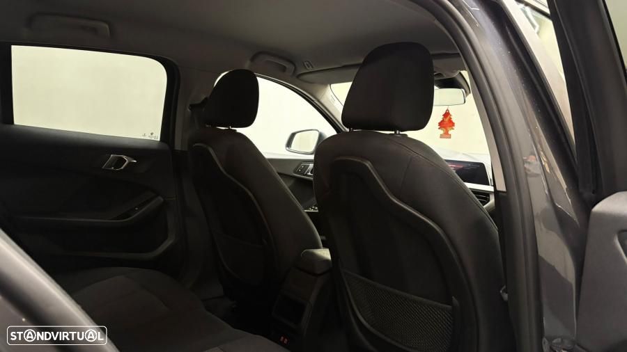 BMW 116 d Aut. Advantage - 25