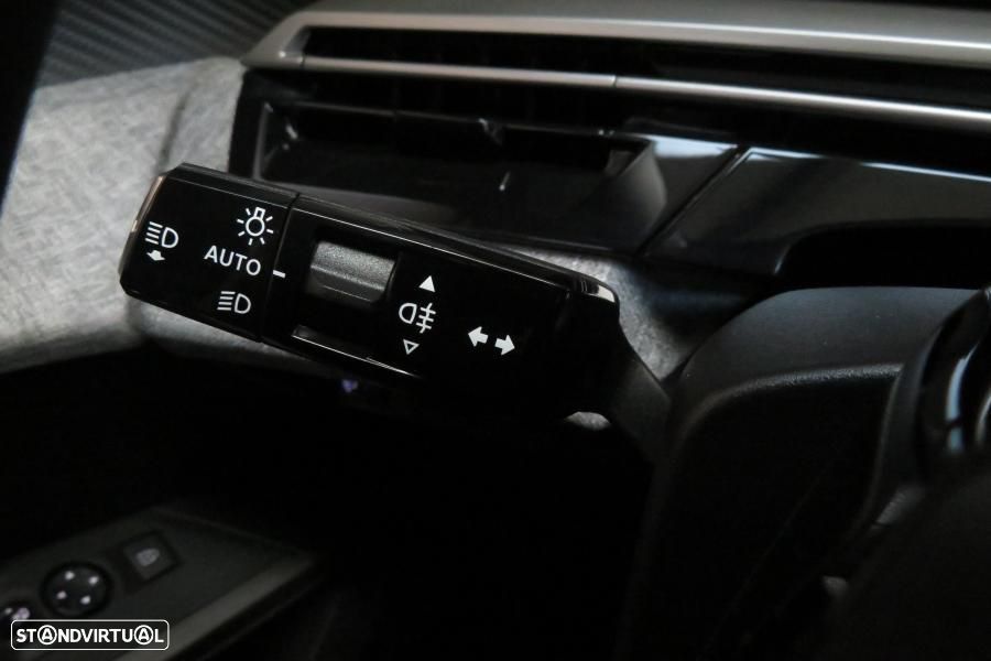 Peugeot 5008 1.2 Hybrid Allure e-DCS6 - 15