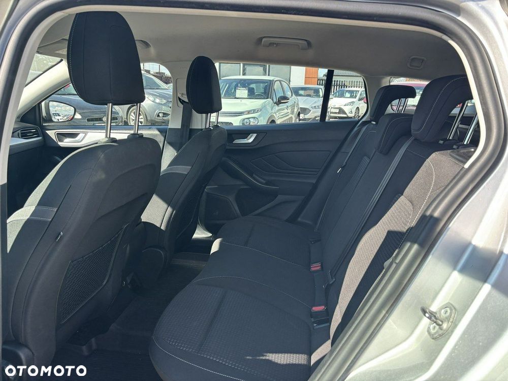 Ford Focus - 31