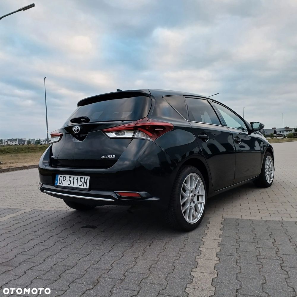 Toyota Auris 1.33 VVT-i Premium Comfort - 5